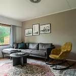 شقة Cozy Koivutie Townhouse With Sauna & Terrace رانوا