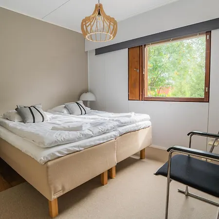 Apartamento Cozy Koivutie Townhouse With Sauna & Terrace