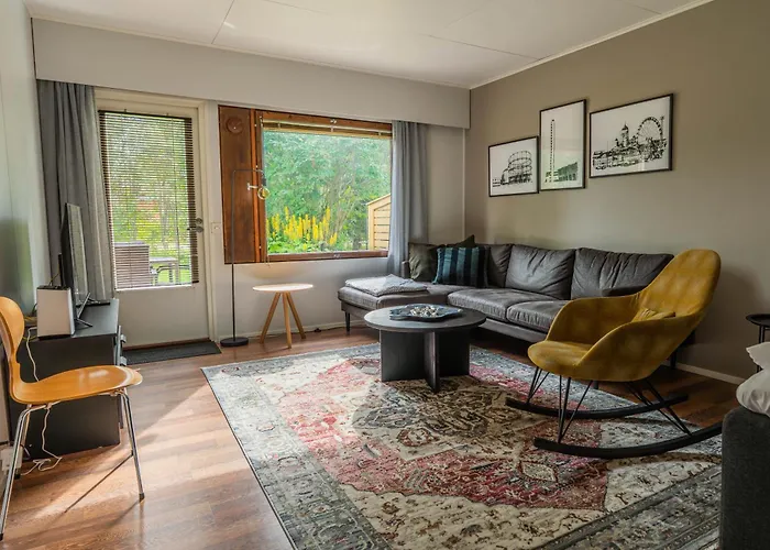 Cozy Koivutie Townhouse With Sauna & Terrace Lägenhet